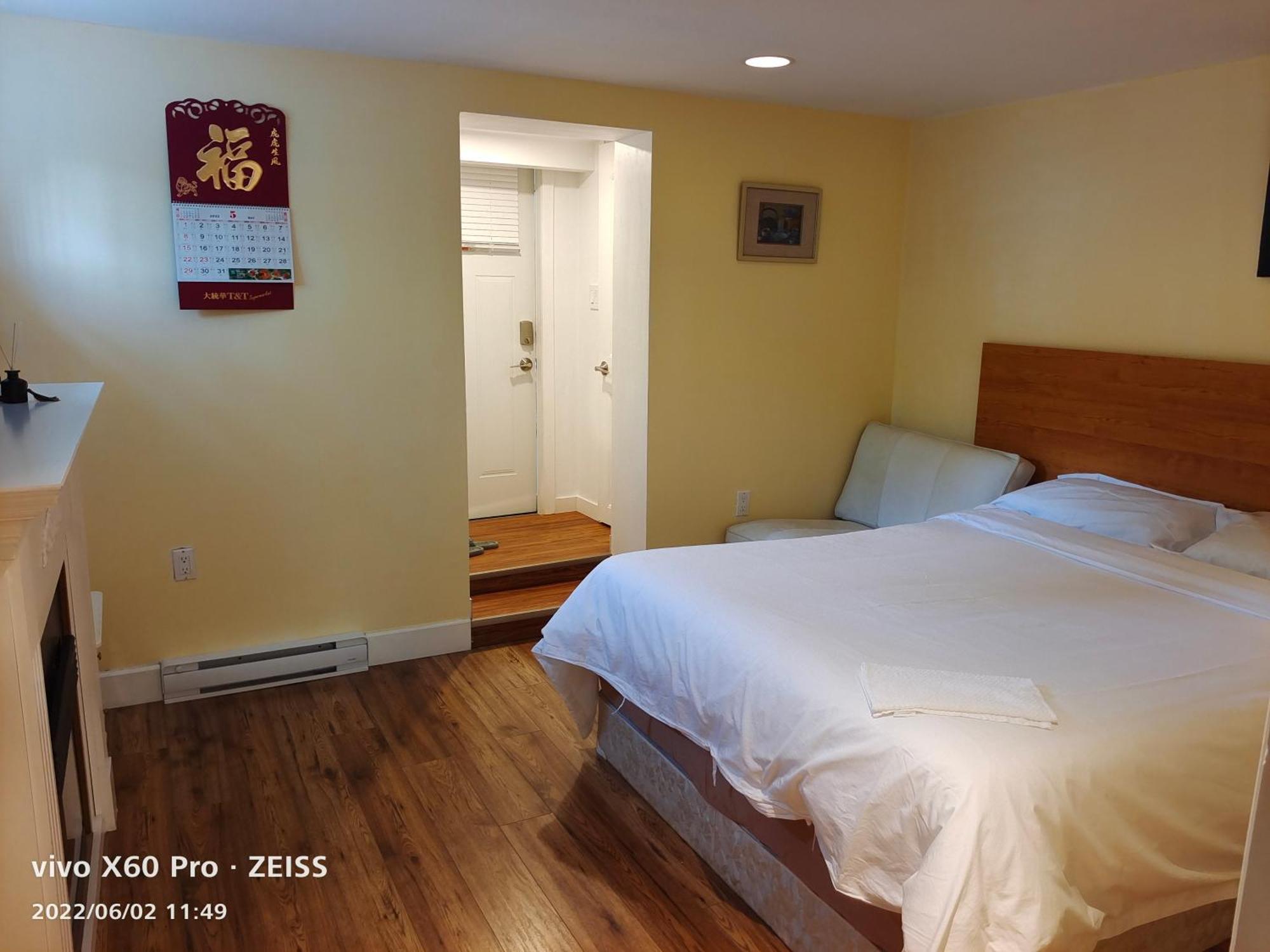 Romantic Homestay Coquitlam Szoba fotó